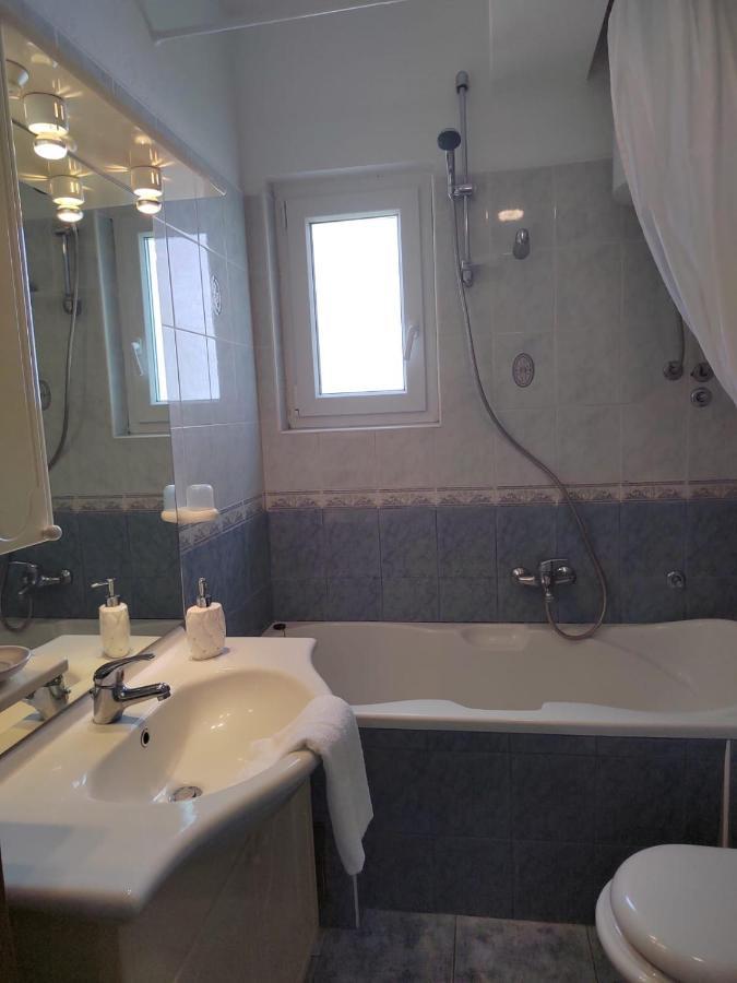 Apartman Memories โตรกีร์ ภายนอก รูปภาพ