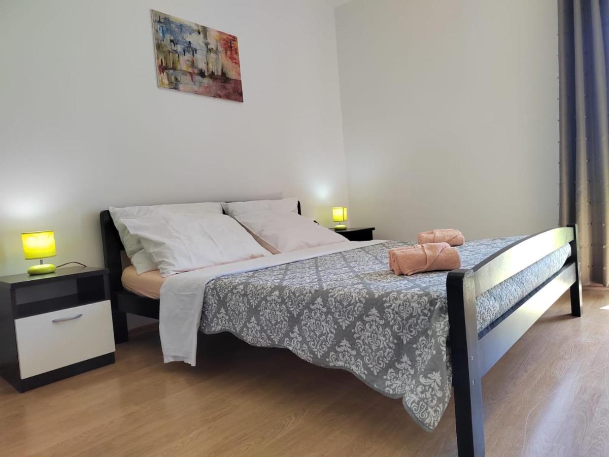 Apartman Memories โตรกีร์ ภายนอก รูปภาพ