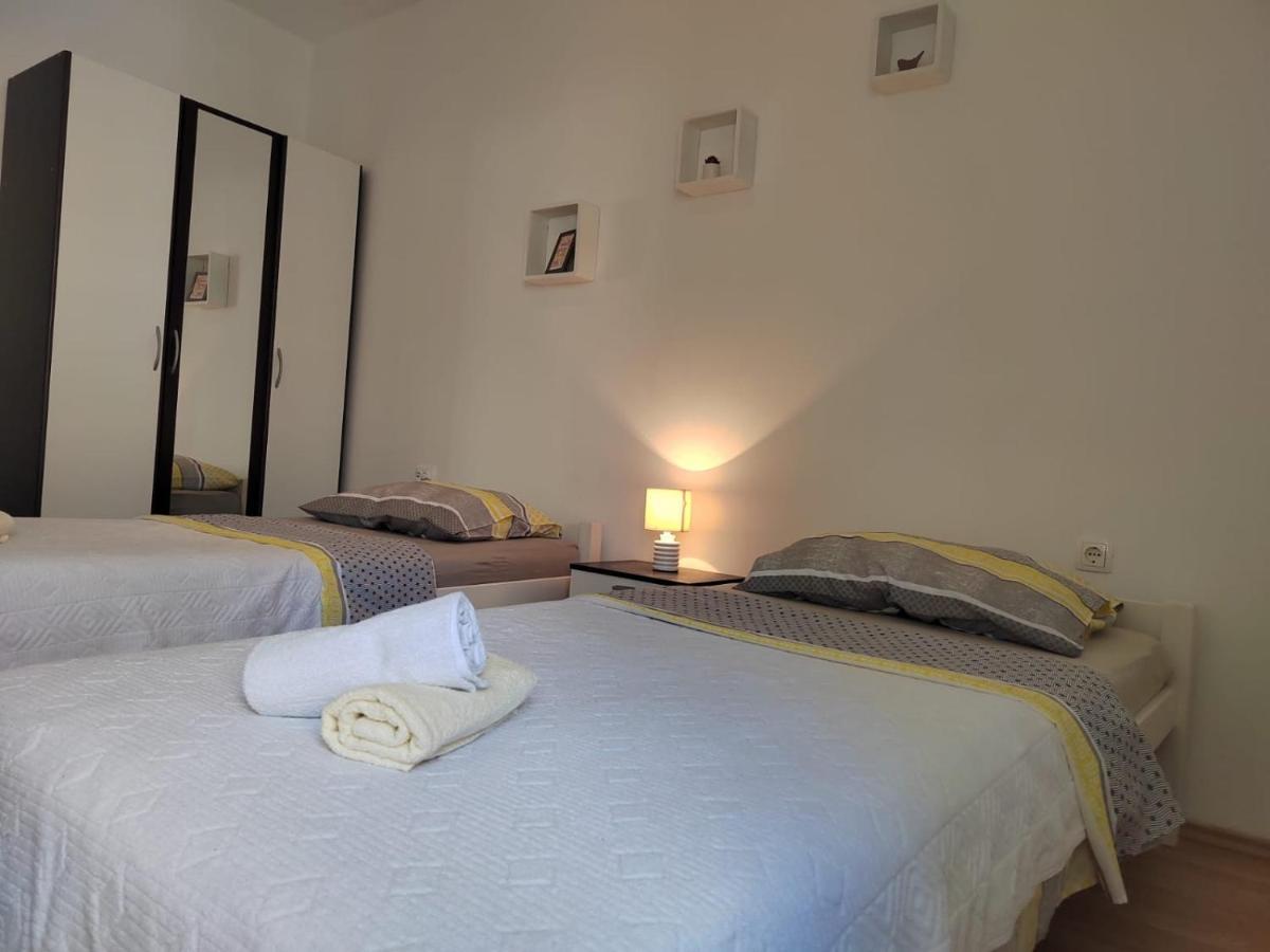 Apartman Memories โตรกีร์ ภายนอก รูปภาพ